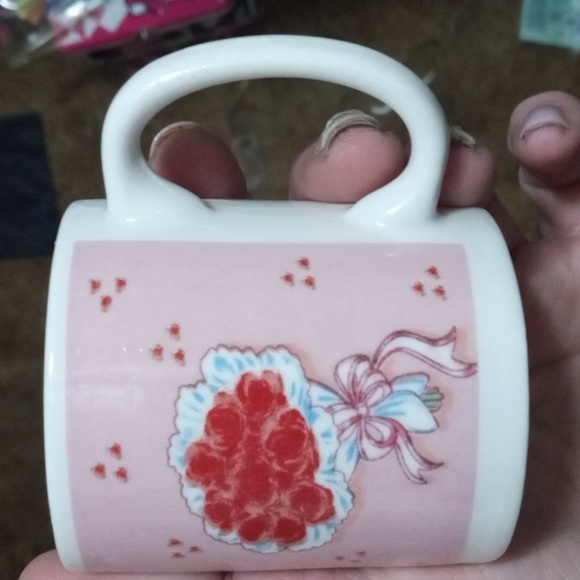 Small Essential Peony Mug - Picture 3 of 5